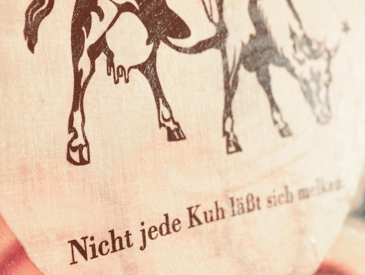 Ferienwohnung Wilhelm – gemütlich, geschmackvoll, großzügig Saarbrücken Exterior foto